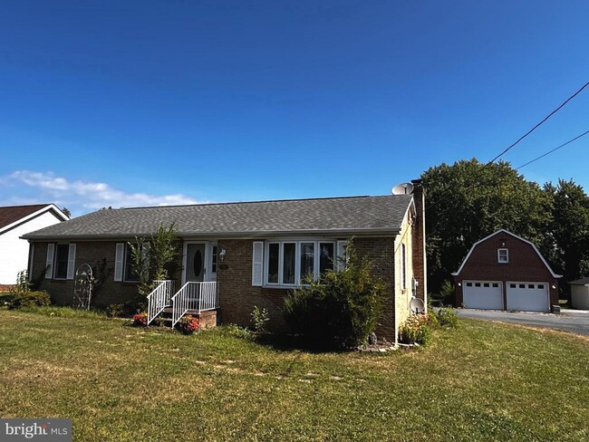 Foto del edificio - 3290 Shawnee Dr