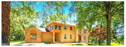 Building Photo - 11502 Riverview Rd
