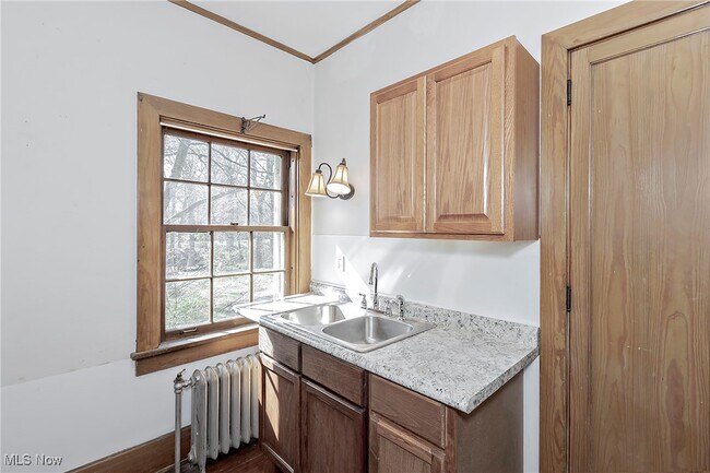 Building Photo - 283 Corning Dr