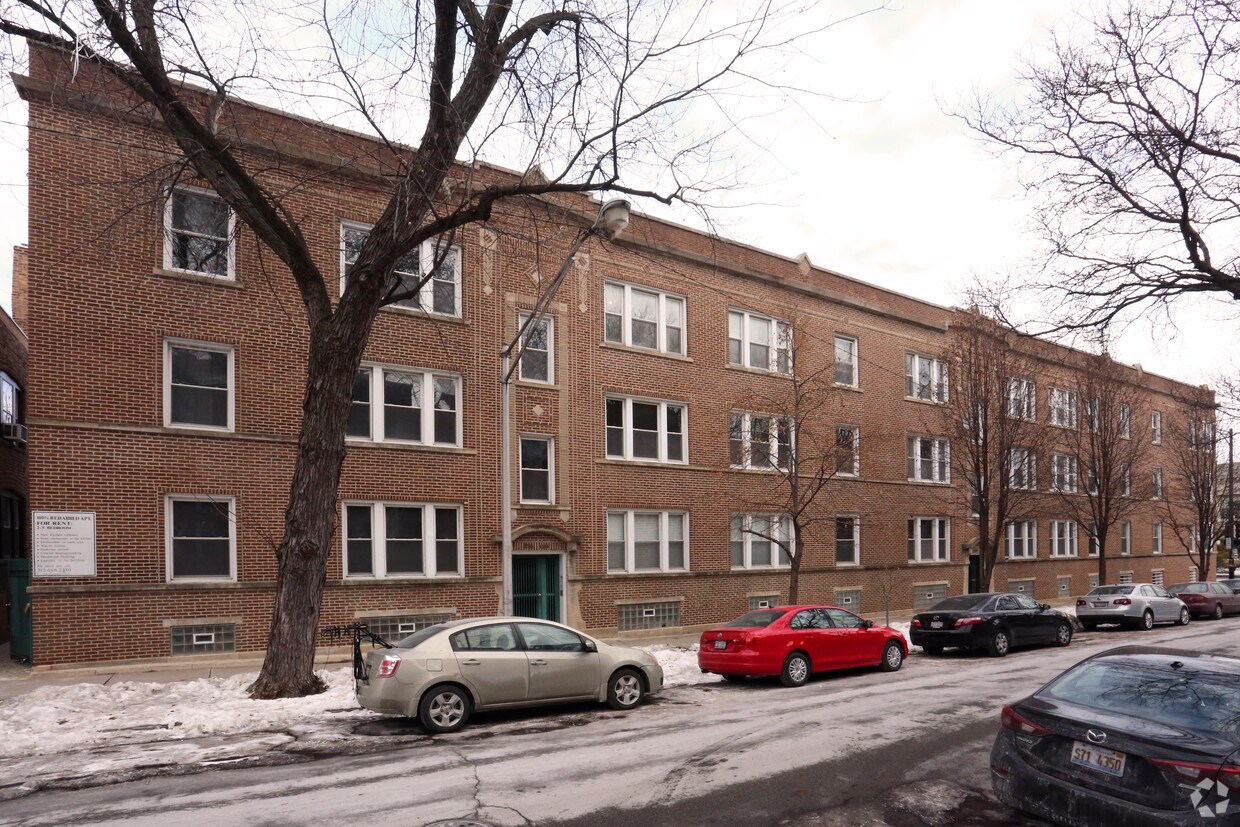 Foto del edificio - 5860 N Ridge Ave