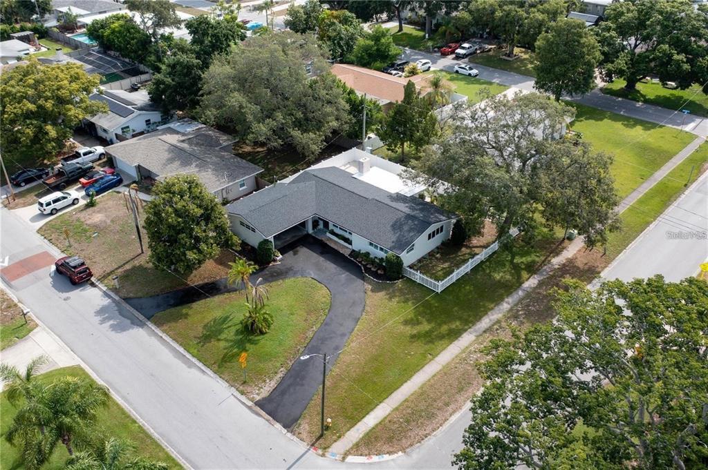 Primary Photo - 1801 Bellemeade Dr