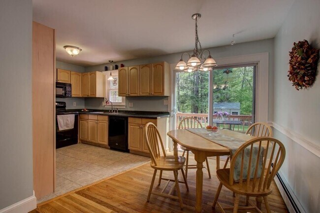 Foto del edificio - 99 Winnicutt Rd