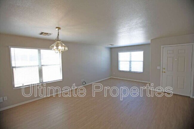 Foto del edificio - 12885 N Tonya St