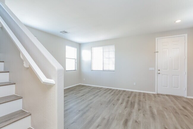 Building Photo - 3020 S 94th Ave