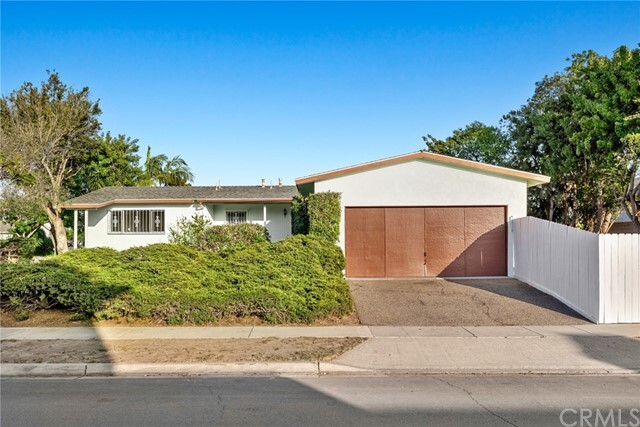 Primary Photo - 1435 Mariners Dr