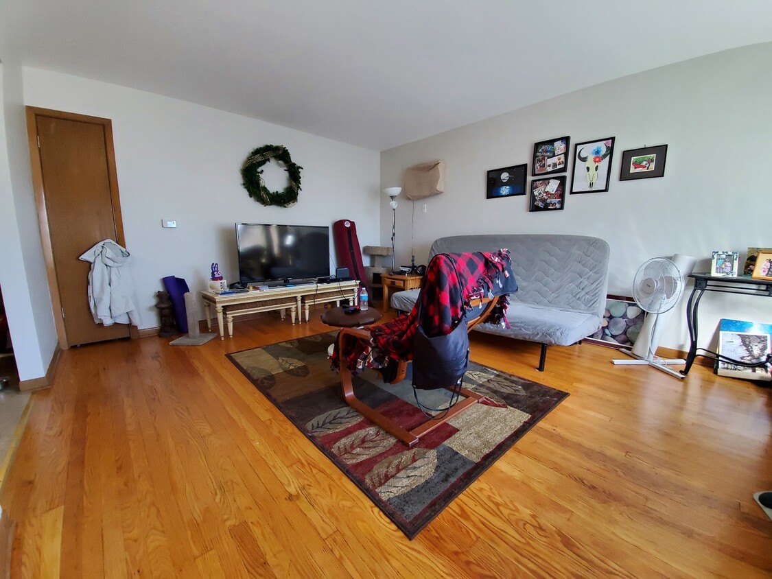 2848 N Auxplaines St, River Grove, IL 60171 House Rental in River