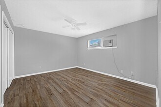 Building Photo - 1200 Carolyn Ct