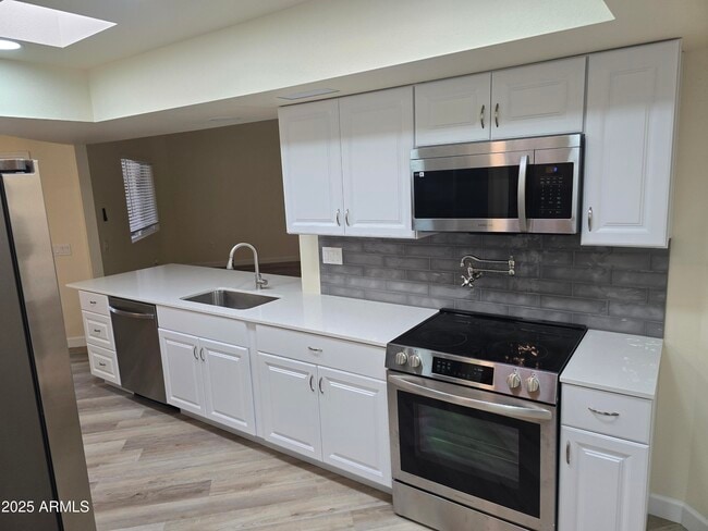 Foto del edificio - 10838 W Thunderbird Blvd