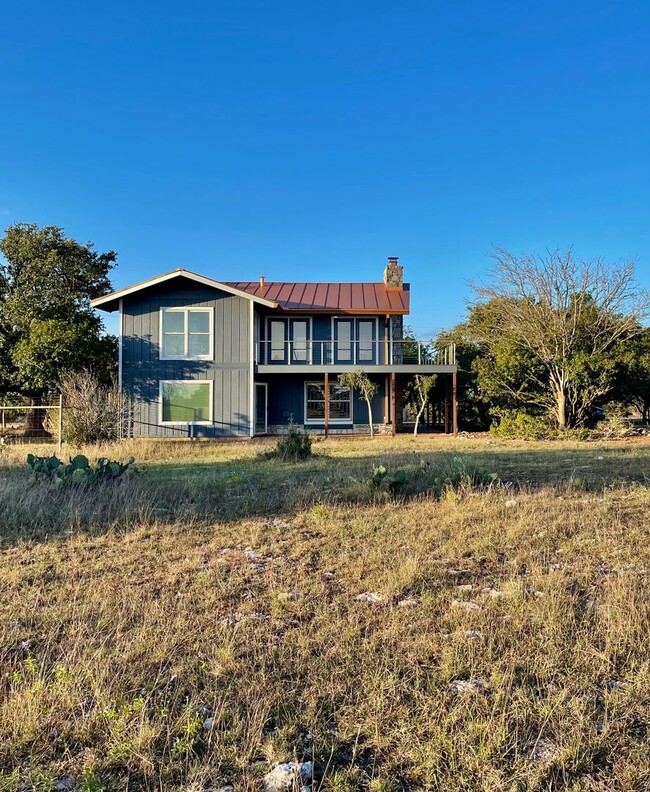 Foto del edificio - Working Ranch Estate Home