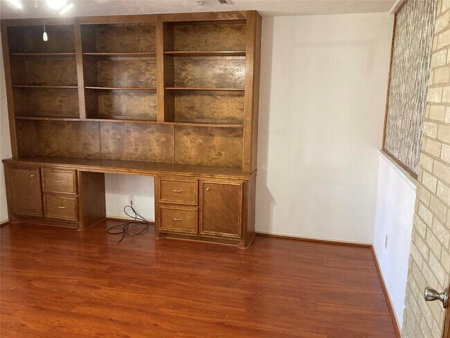 Foto del edificio - 2906 Green Fields Dr