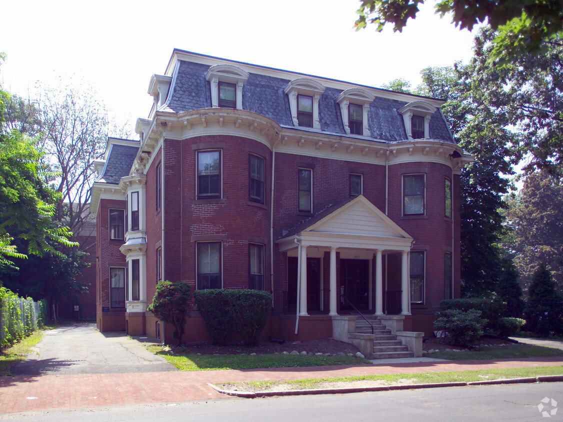 Building Photo - 247-249 Union St