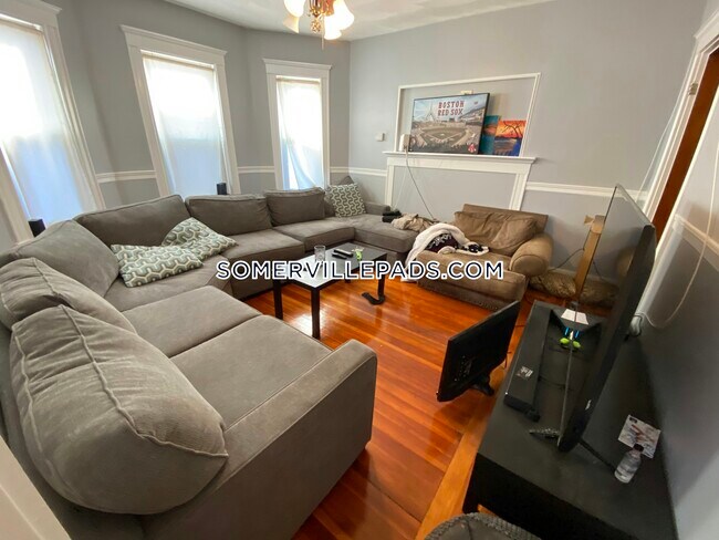 Foto del edificio - 121 Lowell St