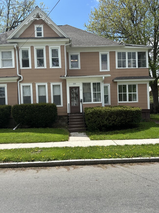 Building Photo - 138 Bristol St