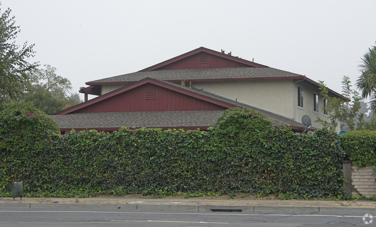 Foto del edificio - Thornton Apartments