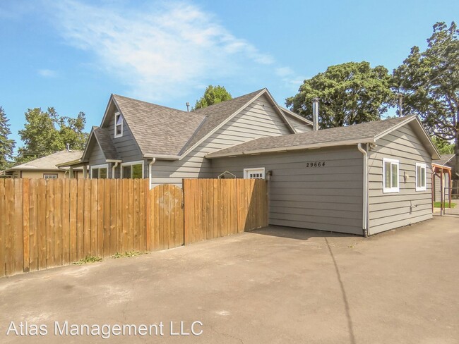 Building Photo - 3 br, 2 bath House - 29664 Molalla Ave