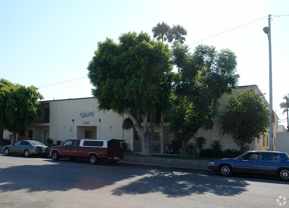 Building Photo - Viking