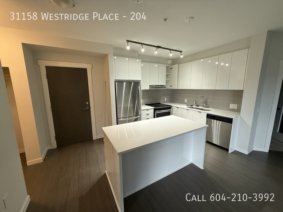 Primary Photo - Spacious Condo in West Abbotsford