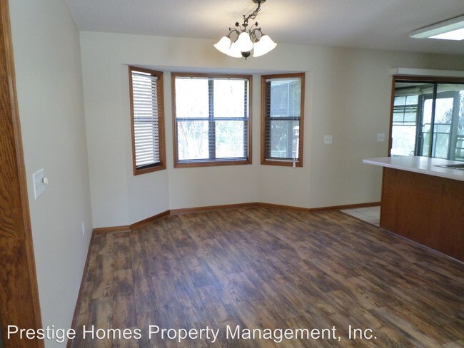 Building Photo - 58 Brookview Ct