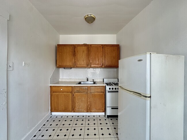 Foto del edificio - 2432 N Linden Pl