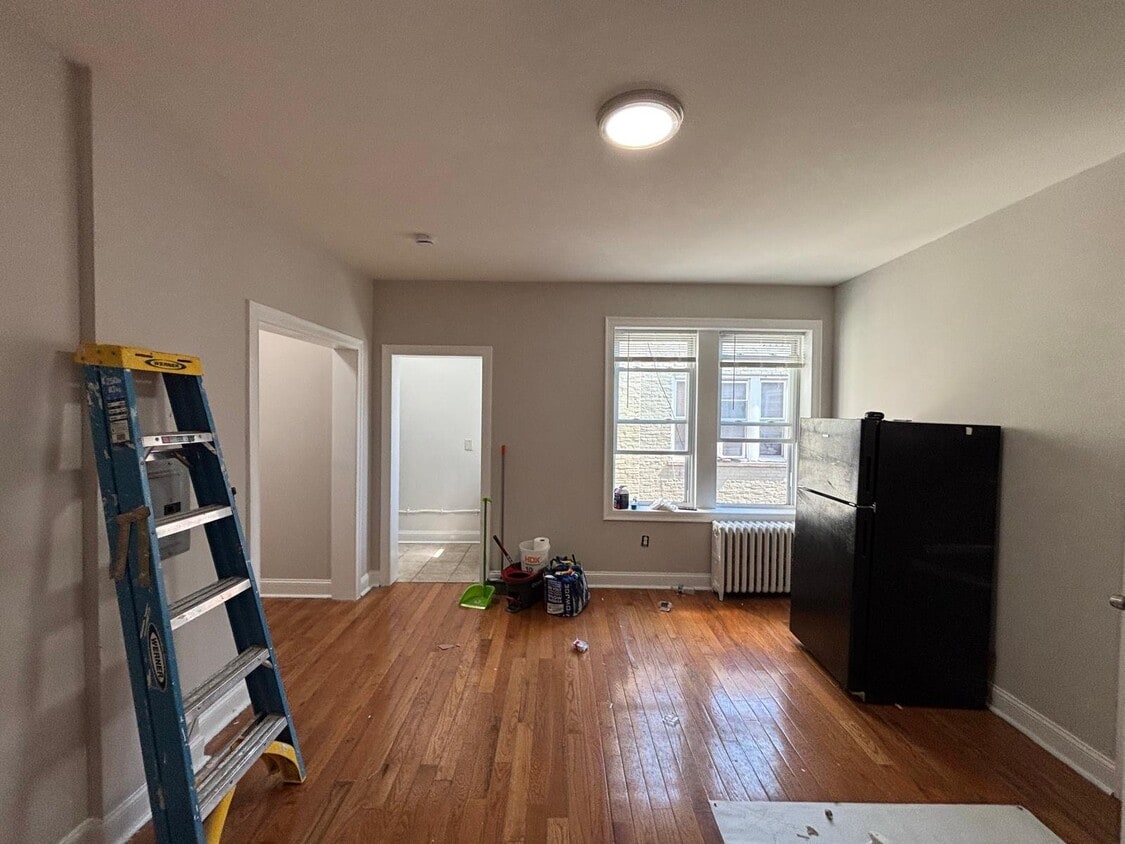 Building Photo - 546 Bergen Ave