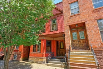Building Photo - 150 2nd St