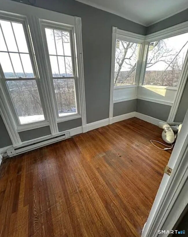 Foto del edificio - 484 Waterville St