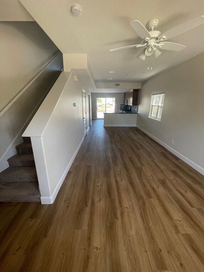 Foto del edificio - 2 bed, 2.5 bathroom Townhouse