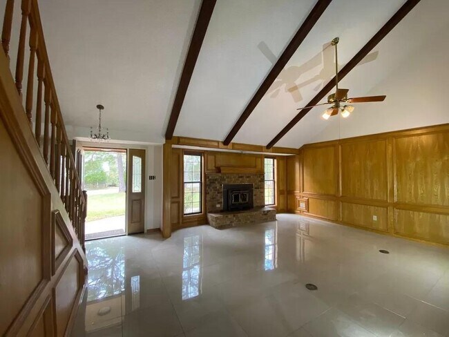 Building Photo - 175 Kona Dr