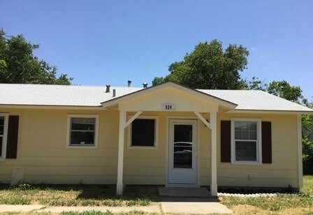 Primary Photo - 824 Renfro Dr