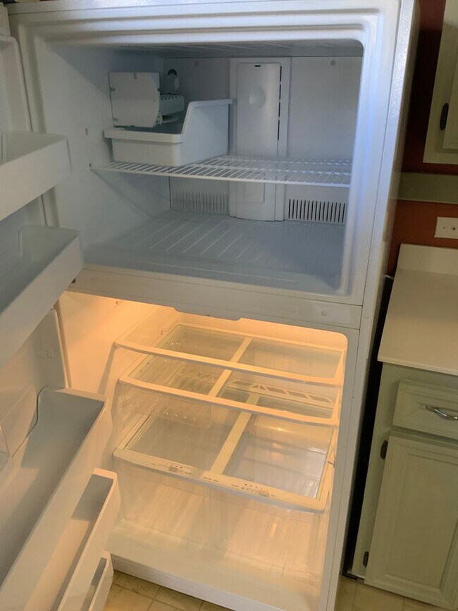 Foto del edificio - 200 Sunset Dr