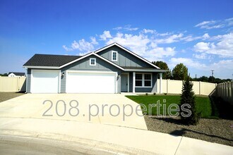 Building Photo - 798 Education St