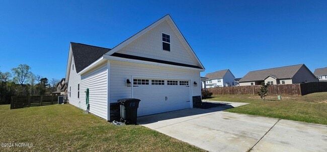 Foto del edificio - 202 Violet Terrace Ct