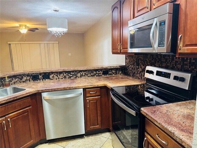 Building Photo - 9087 Chambers St