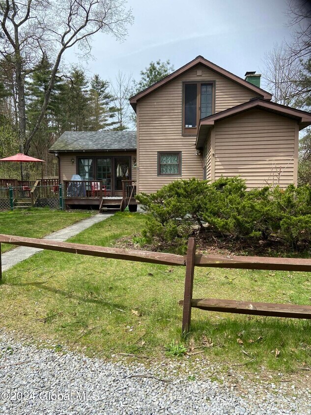 Primary Photo - 22 Putnam Rd