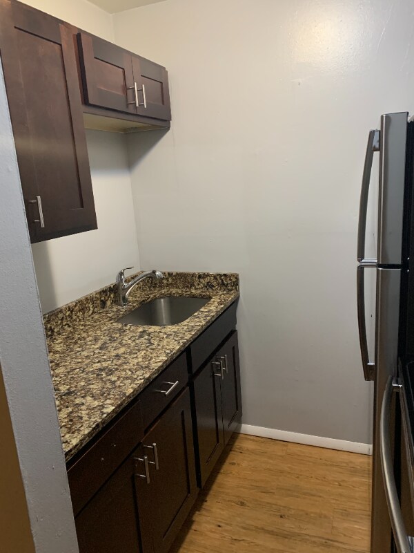 Foto principal - 3102 Archwood Ave