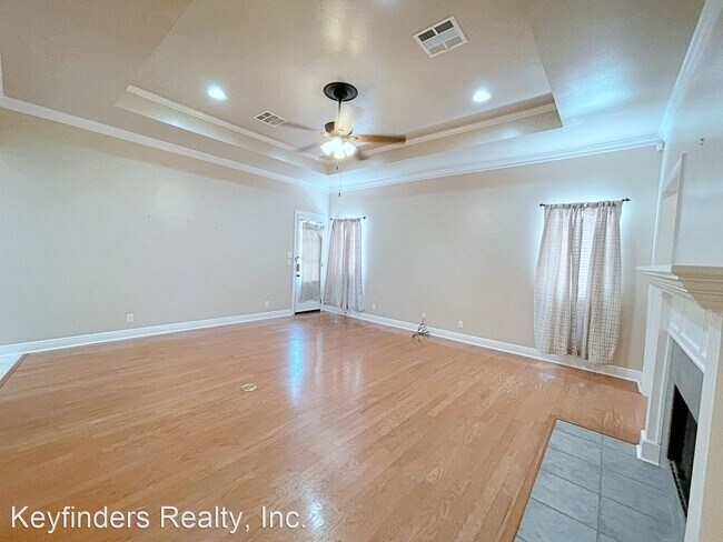 Building Photo - 3 br, 2 bath House - 15335 High Woods Dr