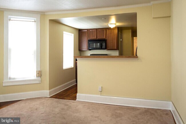 Foto del edificio - 1302 S Hanover St