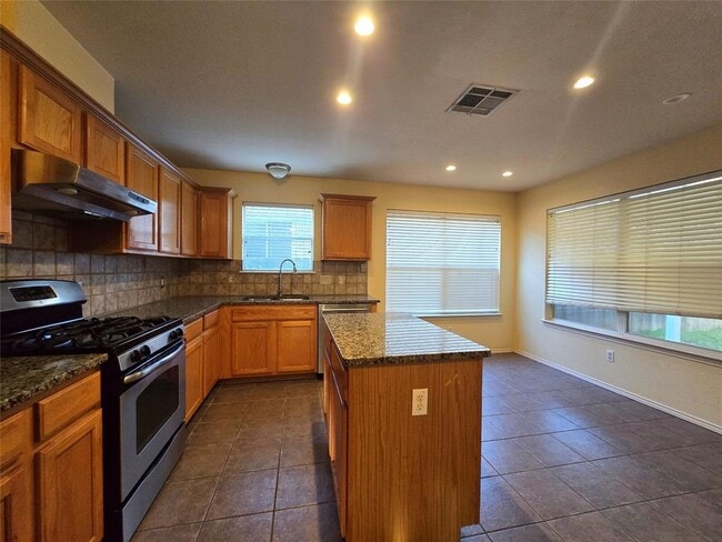 Foto del edificio - 8336 Alvin High Ln