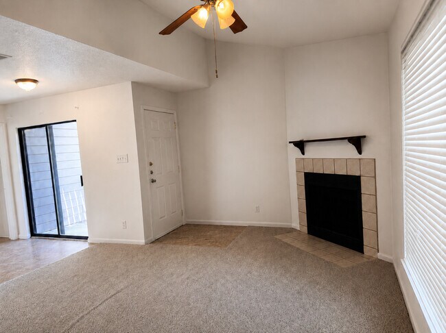 Foto del edificio - Cedar Station Apartments