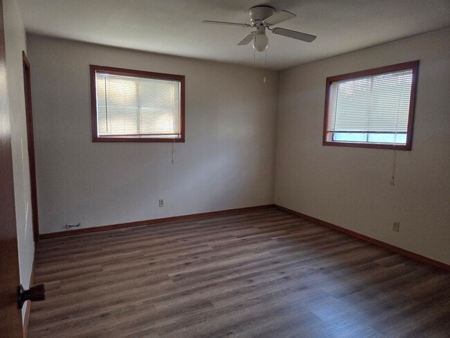 Building Photo - 3 bedroom, 2 bathroom home in the heart of Monroe