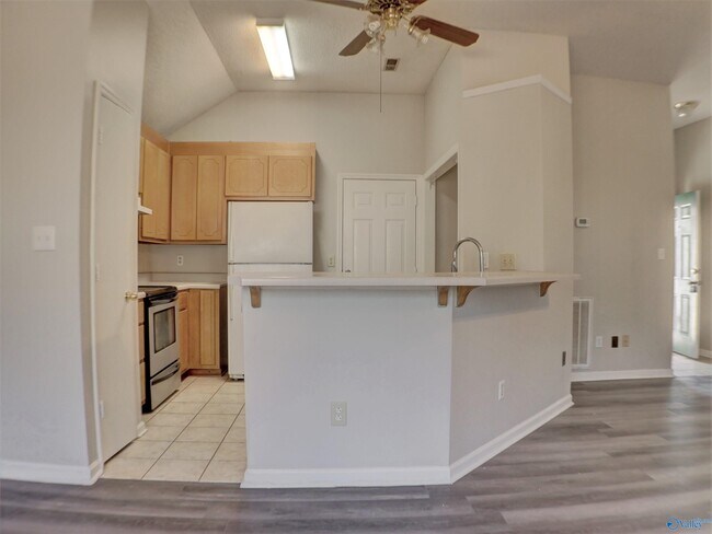 Foto del edificio - 106 Yellowwood Ct