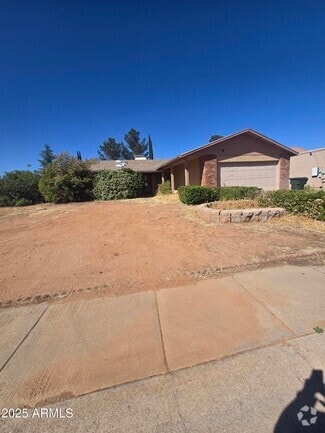 Building Photo - 1450 Calle Amable