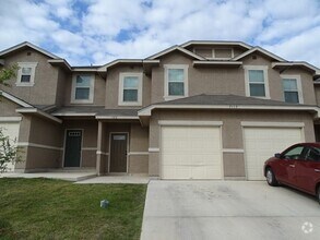 Building Photo - 7117 Micayla Cv