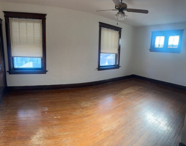 Foto del edificio - 5847 Goener Ave