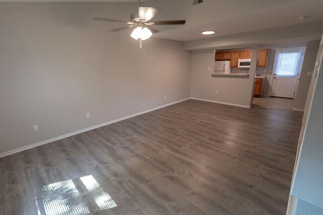 Foto del edificio - 5209-5211 Currituck Lane