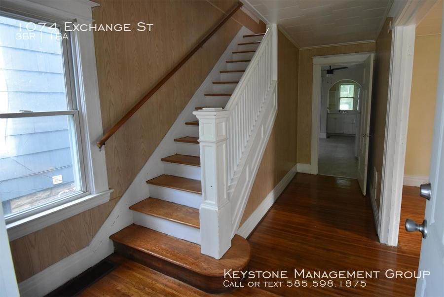 Foto principal - 1074 Exchange St