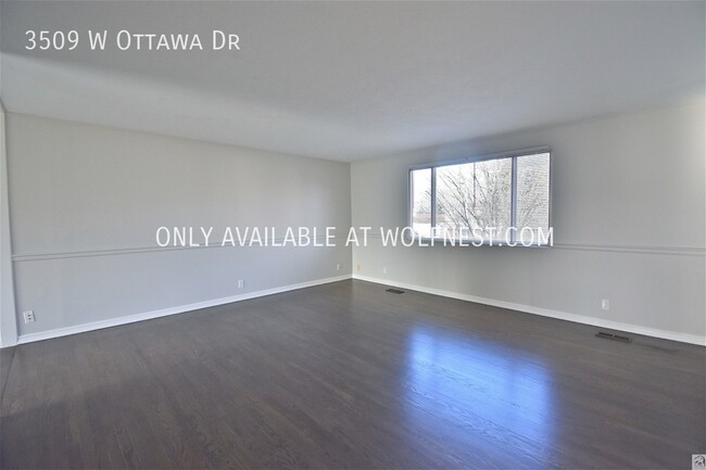 Building Photo - Remodeled 3 Bed West Valley! No Deposit Op...