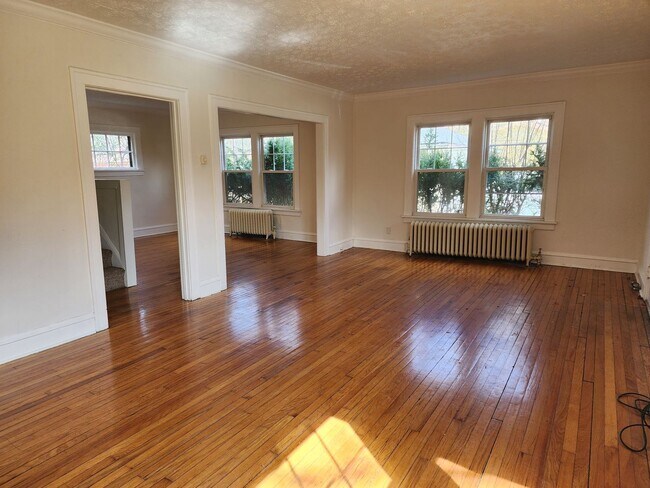 Foto del edificio - 3387 Washington Blvd