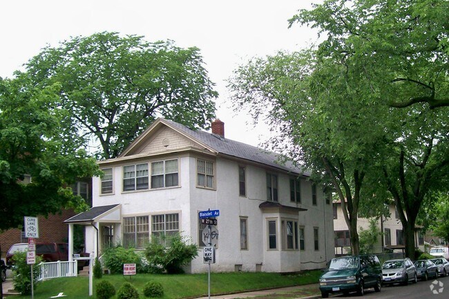 Building Photo - 2700 S Blaisdell Ave