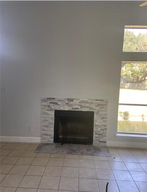 Building Photo - 3004 Gilmar Dr